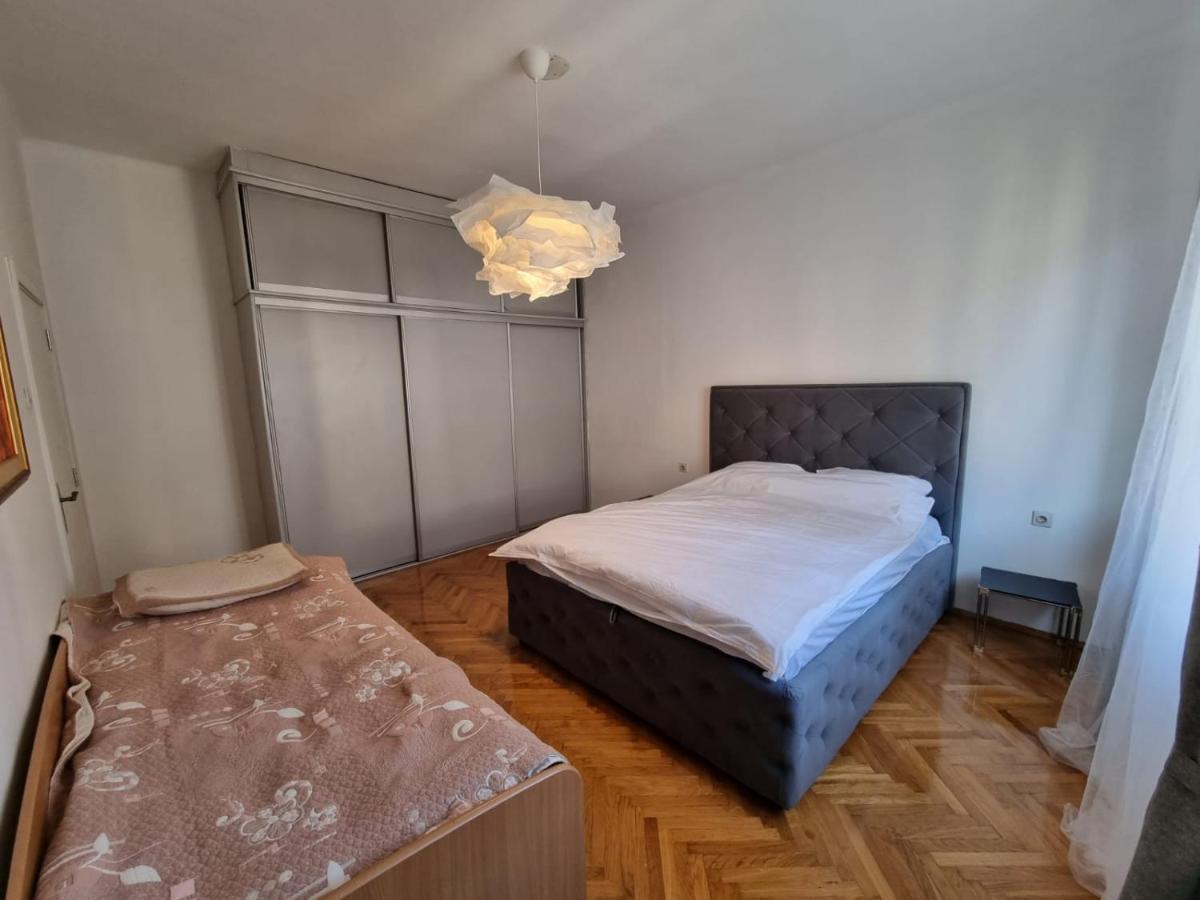 Right In The Heart Of Podgorica! Apartment Exterior photo